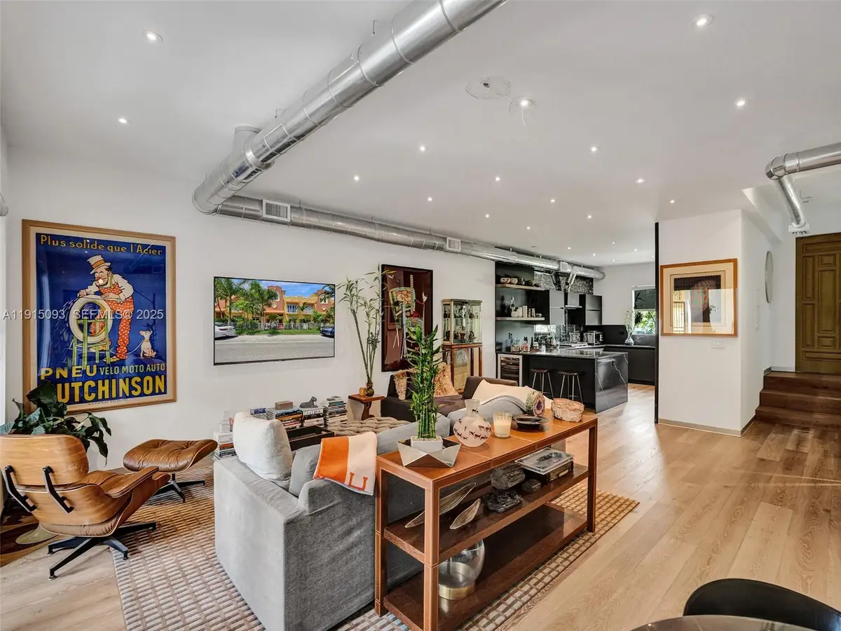 1617 Harrison St, Hollywood, FL 33020 - Image #1