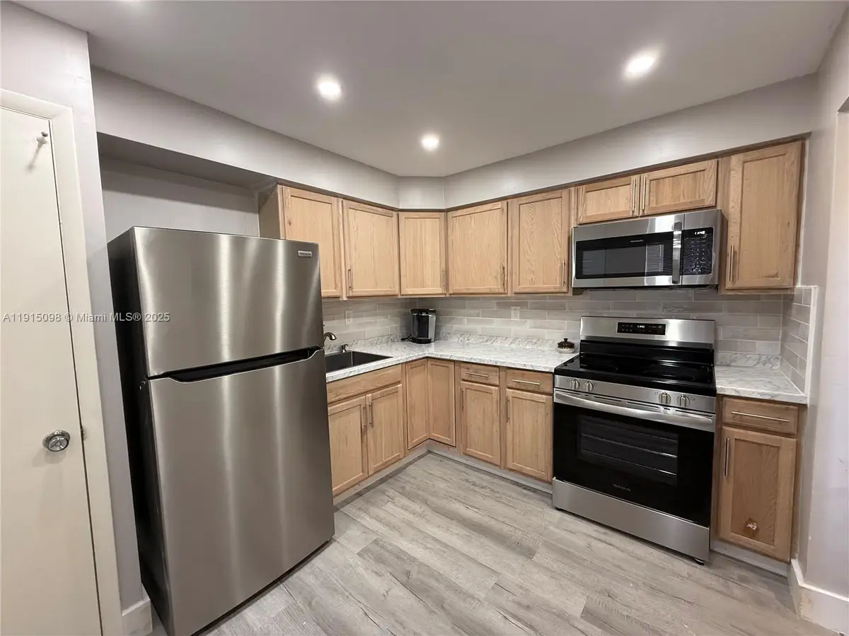 19001 NE 14th Ave #144, Miami, FL 33179 - Image #1