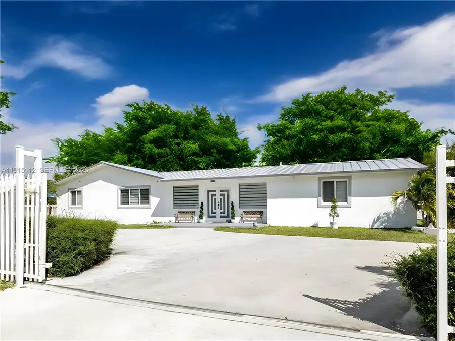 12601 SW 204th St, Miami, FL 33177 - Image #2