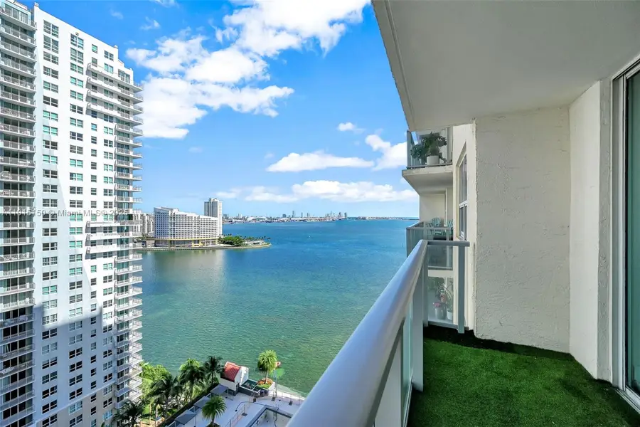 1155 Brickell Bay Dr #2004, Miami, FL 33131 - Image #2