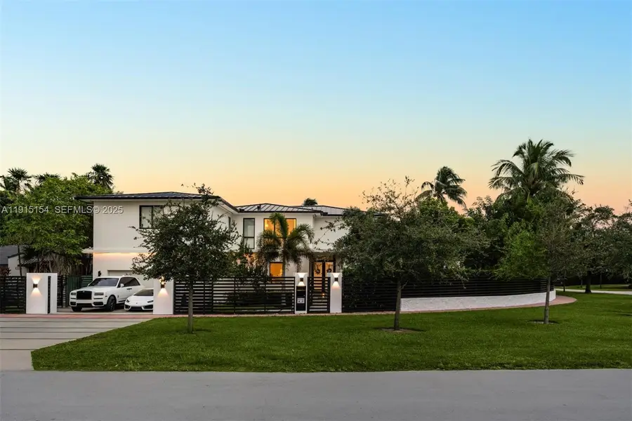 795 Lakeview Dr, Miami Beach, FL 33140 - Image #3