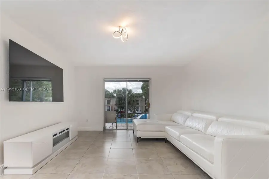 10748 N Kendall Dr #N22, Miami, FL 33176 - Image #3