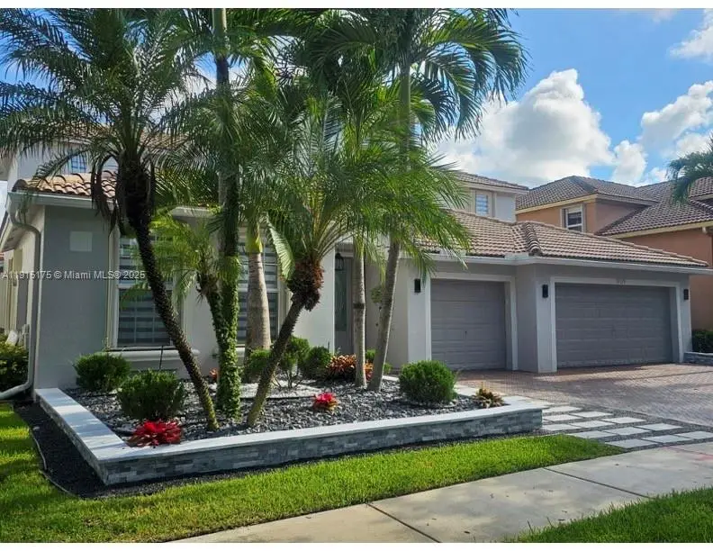 19179 S Gardenia Ave, Weston, FL 33332 - Image #2