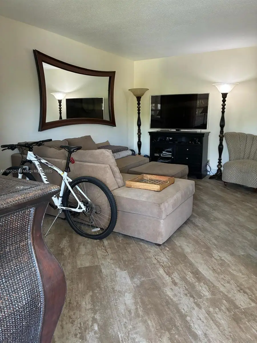 2050 NE 39th St #311, Lighthouse Point, FL 33064 - Image #2