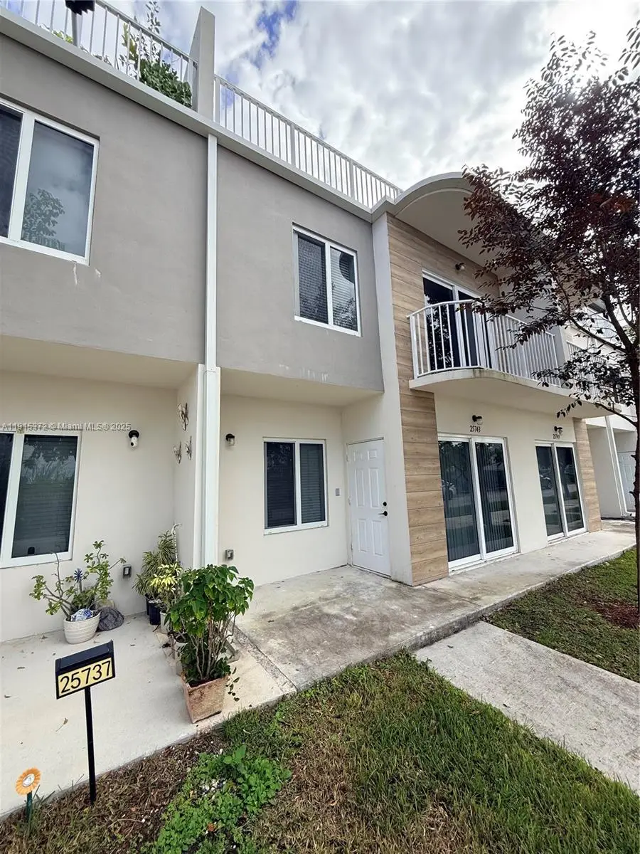 25743 SW 144th Ave, Homestead, FL 33032 - Image #1