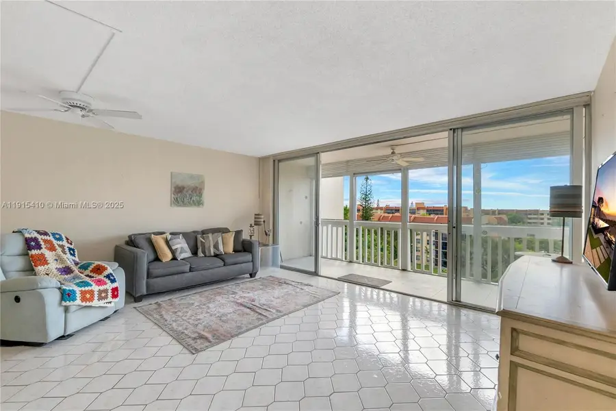 7081 Environ Blvd #641, Lauderhill, FL 33319 - Image #2