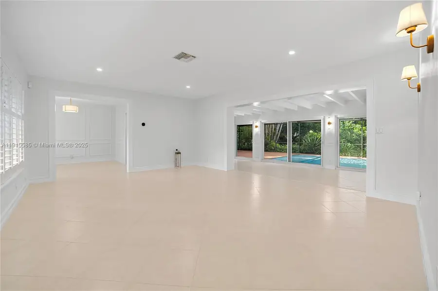 8225 SW 151st St, Palmetto Bay, FL 33158 - Image #3