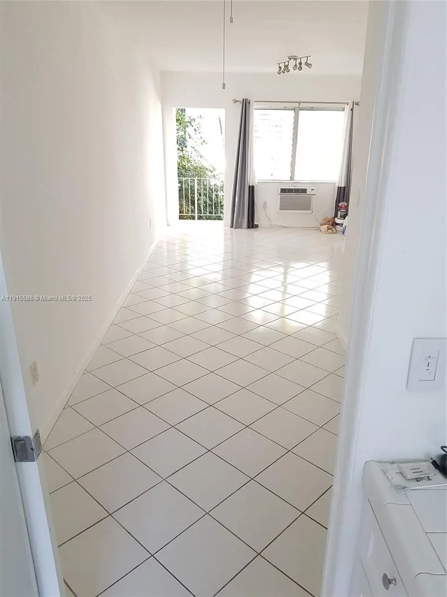 1021 Michigan Ave #10, Miami Beach, FL 33139 - Image #2