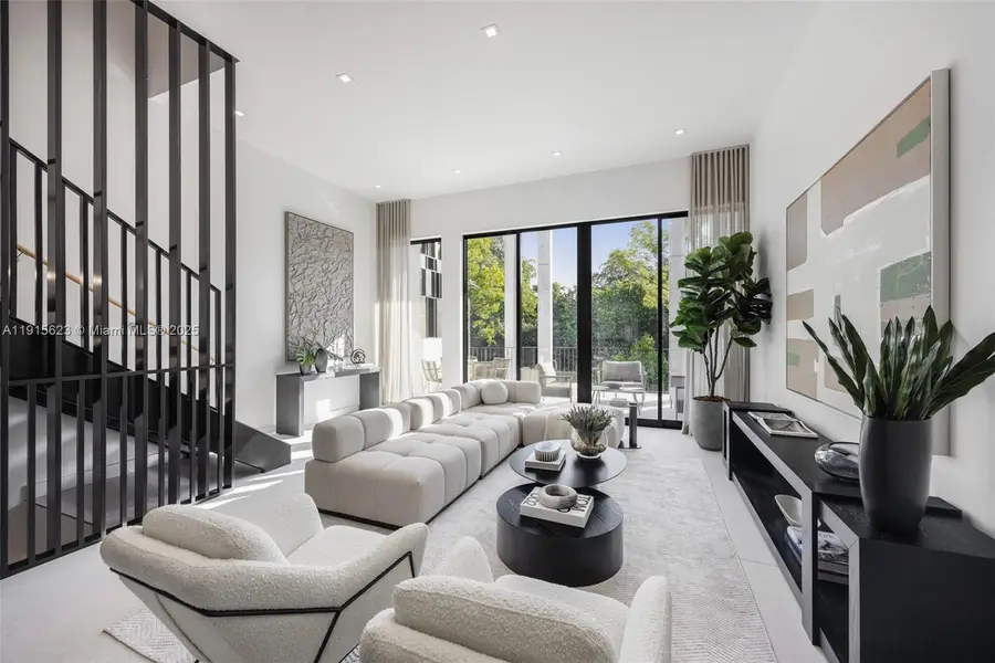 94 SW 28th Rd #3, Miami, FL 33129 - Image #2