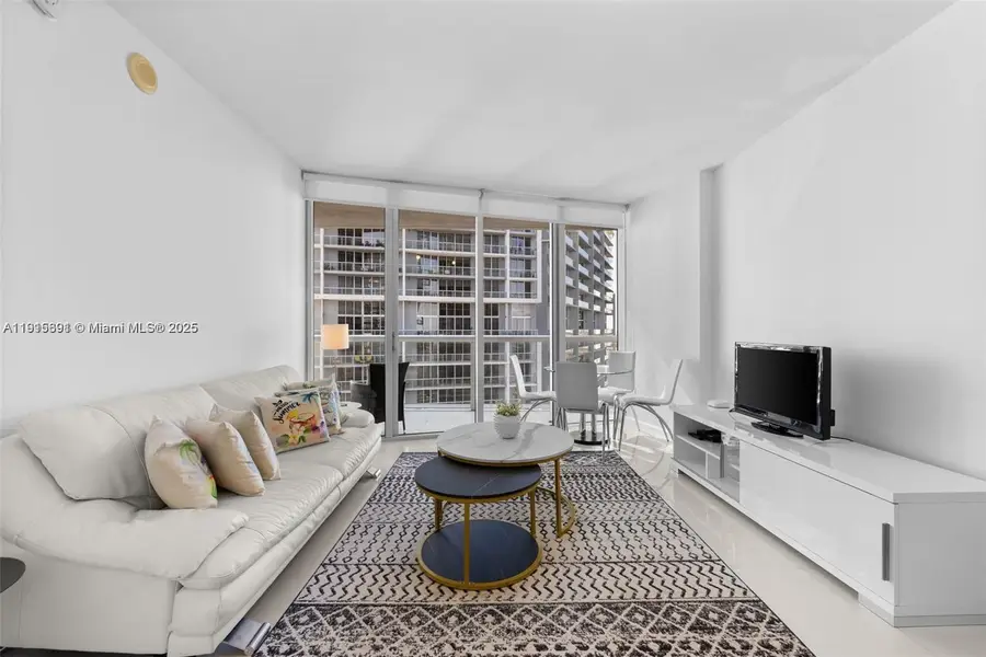 495 Brickell Ave #2206, Miami, FL 33131 - Image #2