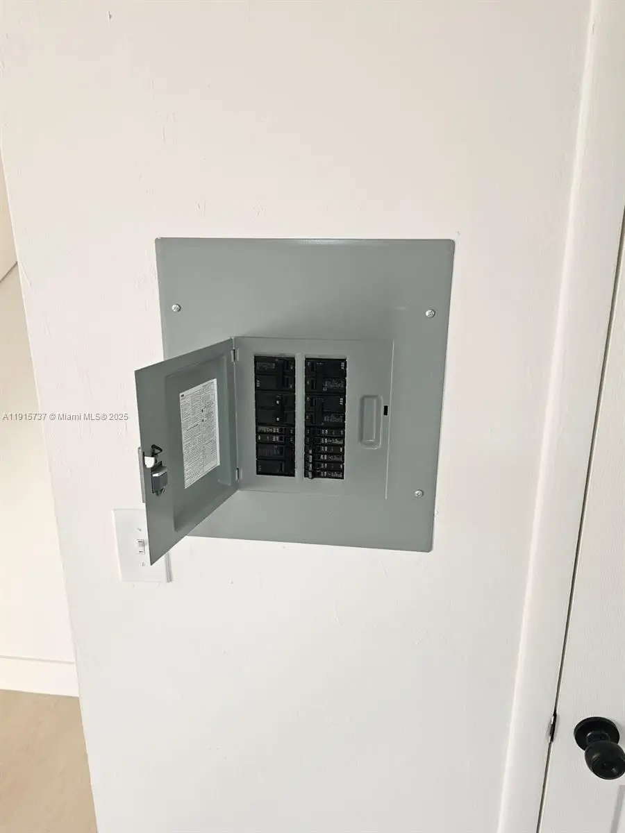 2287 W 53rd Pl #2287, Hialeah, FL 33016 - Image #2