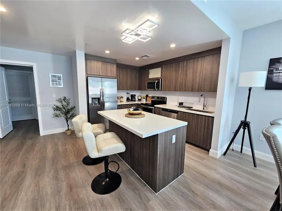 1938 Jackson St #202, Hollywood, FL 33020 - Image #2