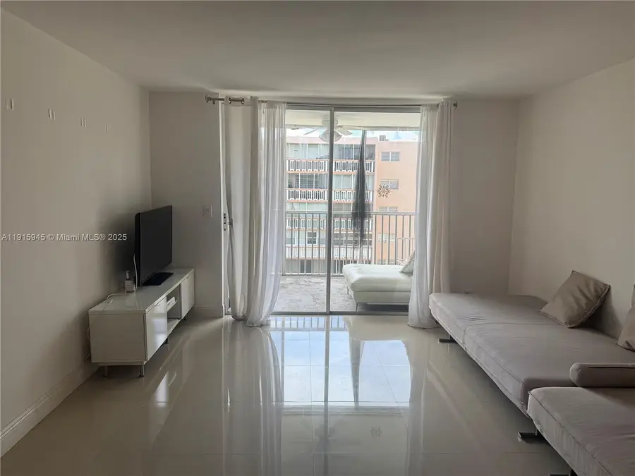 319 NE 14th Ave #603, Hallandale Beach, FL 33009 - Image #3