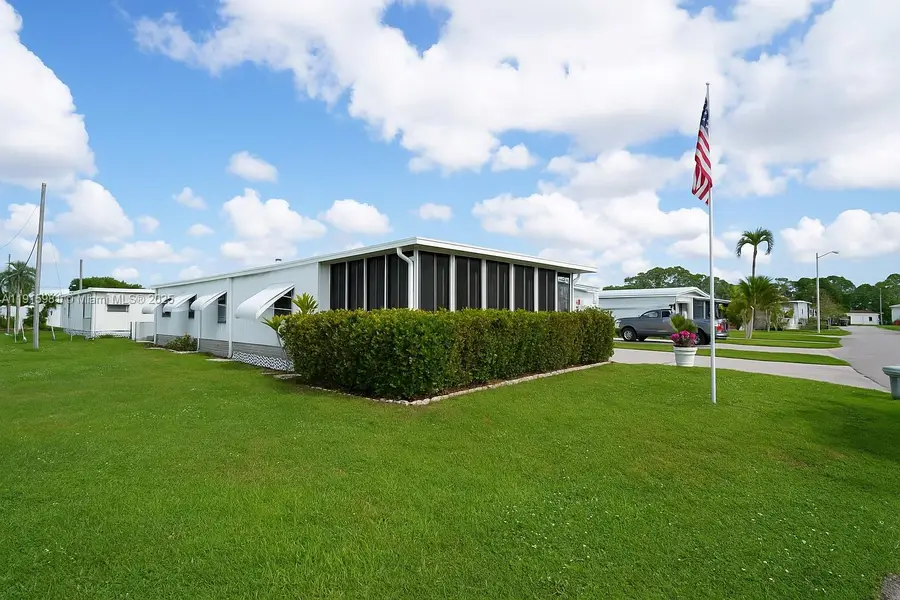 1002 Sunrise Blvd, Naples, FL 34110 - Image #3