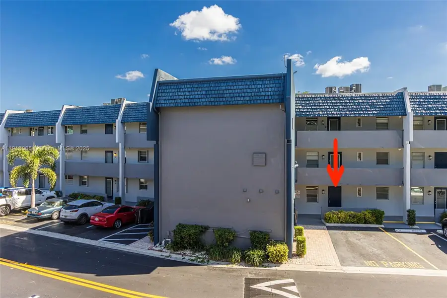 7887 Golf Cir Dr #106, Margate, FL 33063 - Image #2