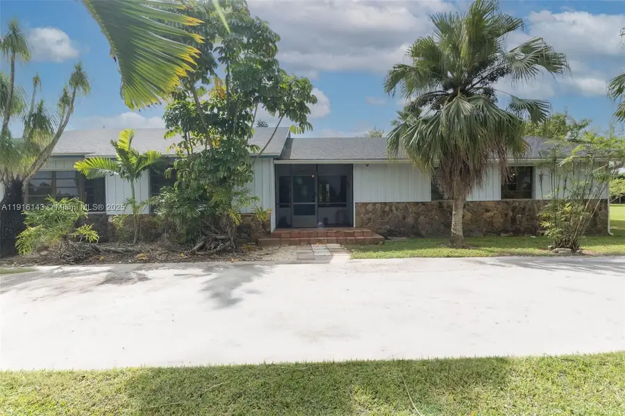 21820 SW 254th St, Homestead, FL 33031 - Image #2