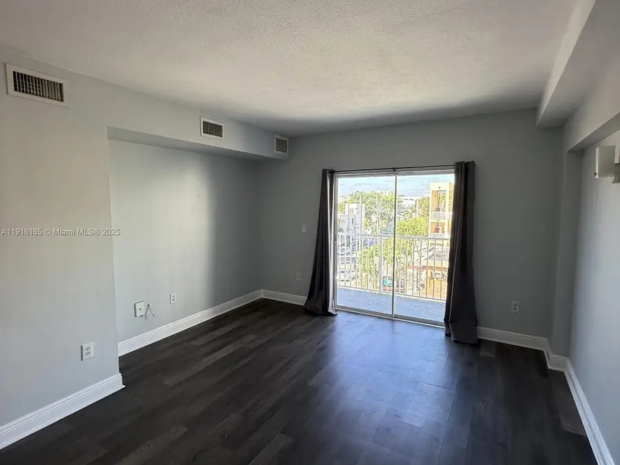 134 SW 7th Ave #402, Miami, FL 33130 - Image #3