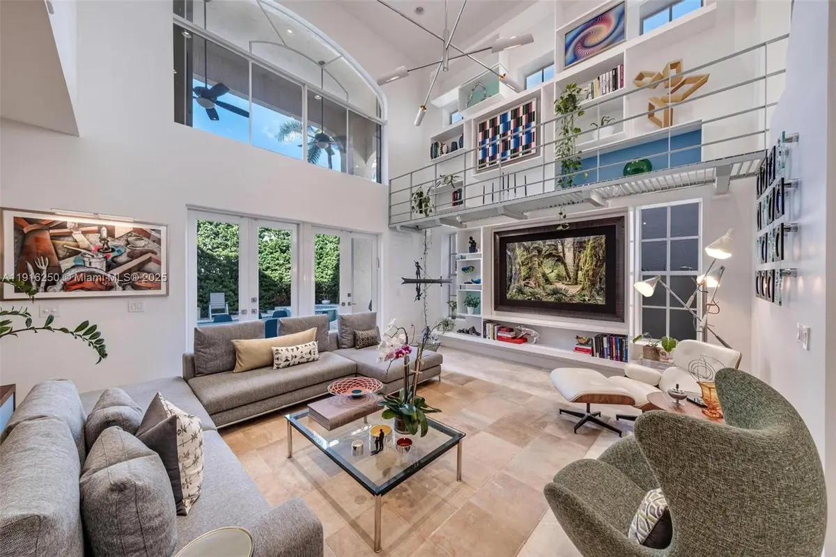 3965 194th Ln, Sunny Isles Beach, FL 33160 - Image #1