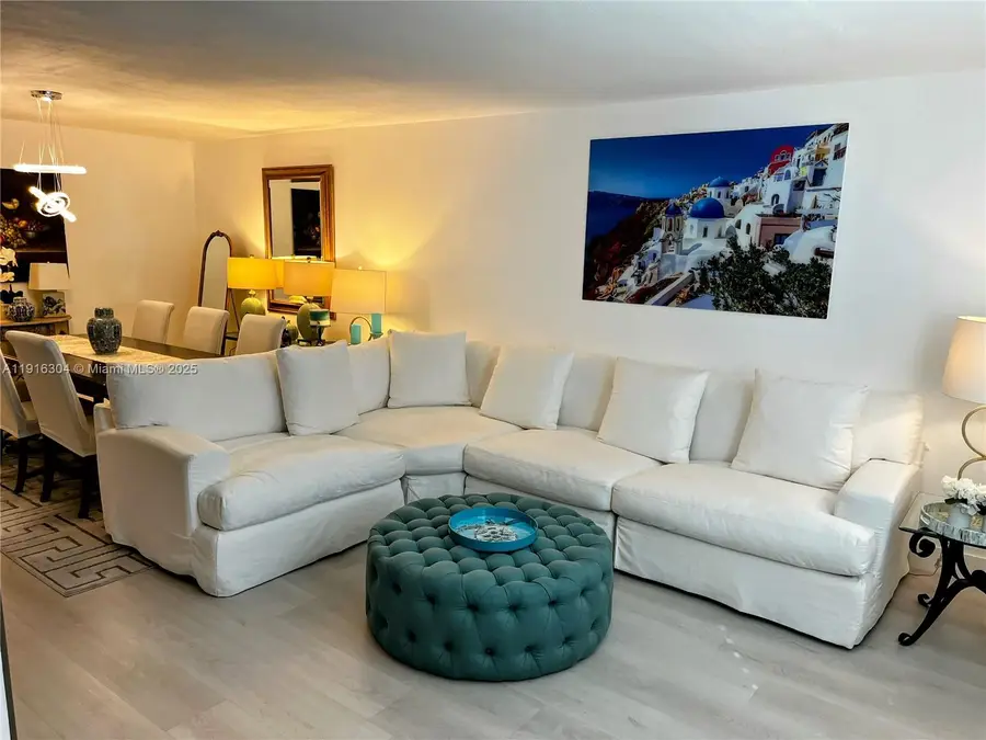 7810 SW 102nd Ln, Miami, FL 33156 - Image #3