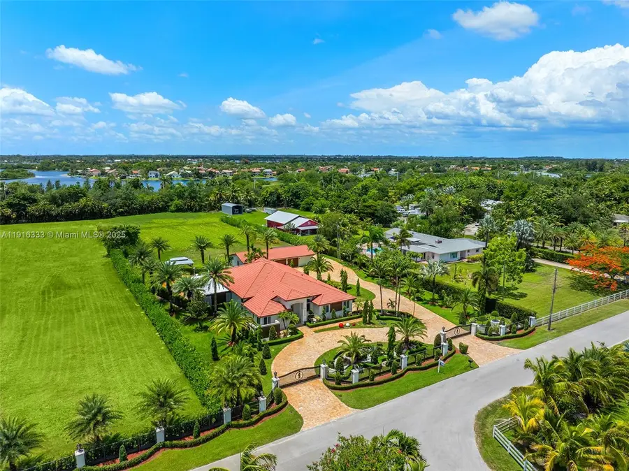 17490 SW 70th Pl, Southwest Ranches, FL 33331 - Image #3