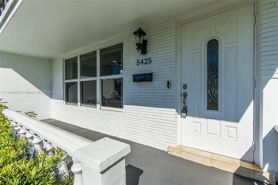 5425 Madison St, Hollywood, FL 33021 - Image #3