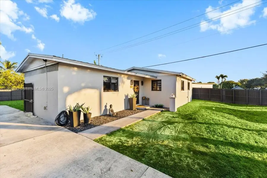 17121 NW 82nd Ave, Hialeah, FL 33015 - Image #3