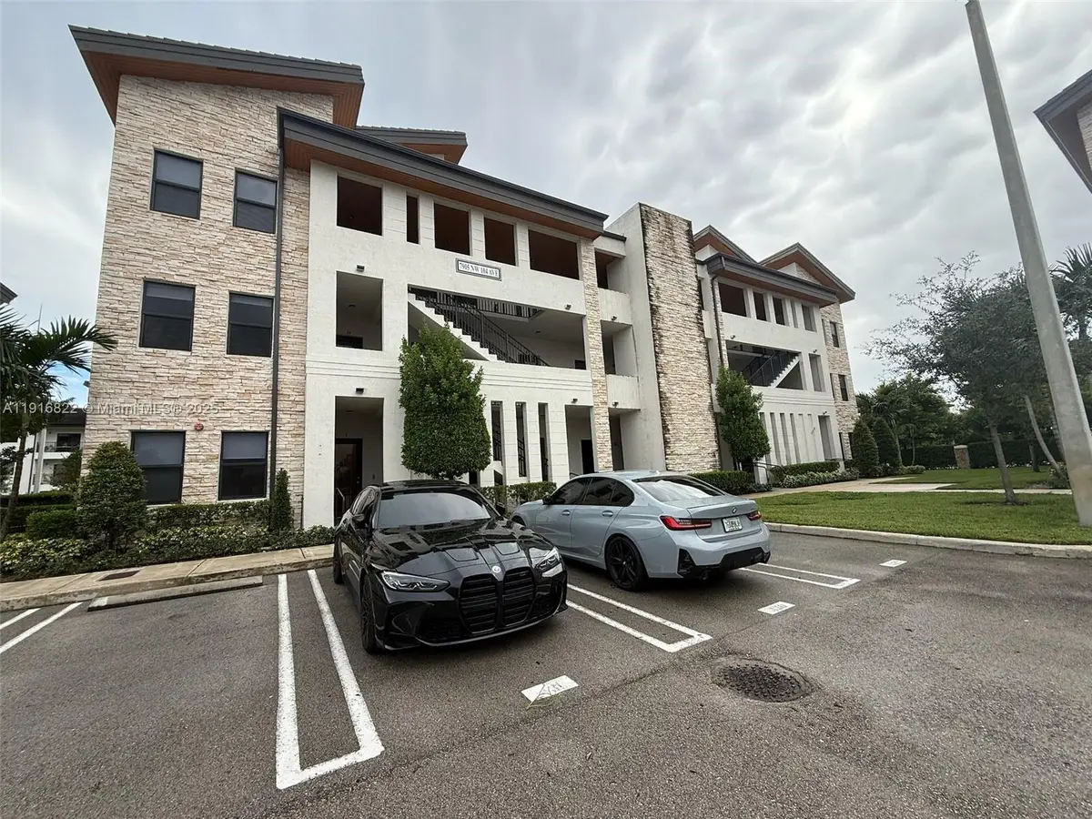 7905 NW 104th Ave #24, Doral, FL 33178 - Image #1