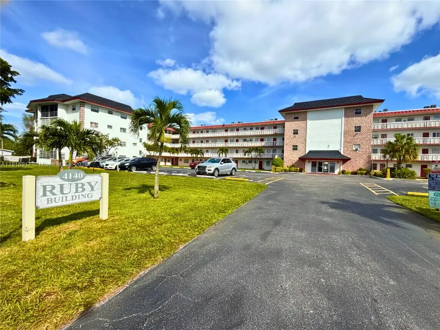 4140 NW 44th Ave #113, Lauderdale Lakes, FL 33319 - Image #2