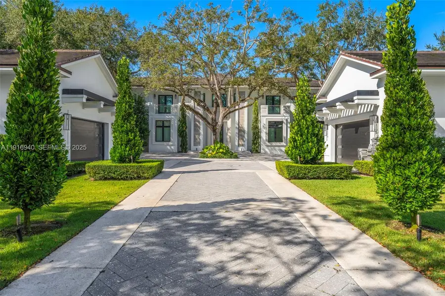 9500 SW 61st Ct, Pinecrest, FL 33156 - Image #2