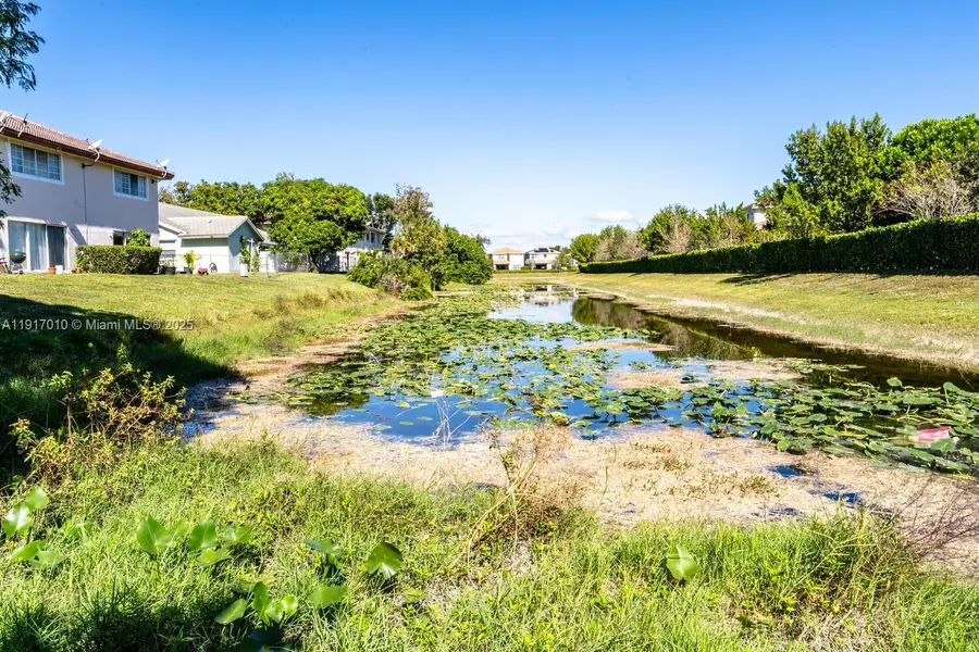 8945 NW 38th Dr #17, Coral Springs, FL 33065 - Image #2