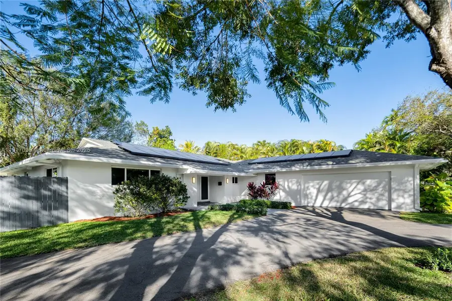 8445 SW 158th St, Palmetto Bay, FL 33157 - Image #2