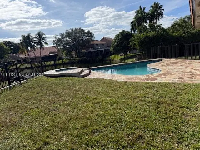 1875 NW 93rd Way, Plantation, FL 33322 - Image #2