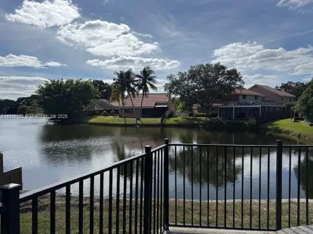 1875 NW 93rd Way, Plantation, FL 33322 - Image #3