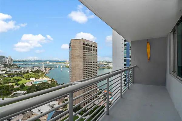 325 S Biscayne Blvd #2918, Miami, FL 33131