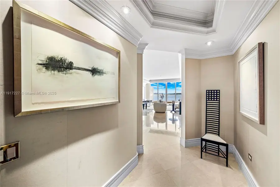 808 Brickell Key Dr #1802, Miami, FL 33131 - Image #2