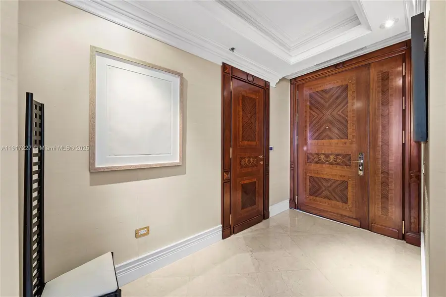 808 Brickell Key Dr #1802, Miami, FL 33131 - Image #3