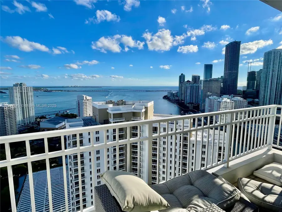 801 Brickell Key Blvd #3211, Miami, FL 33131 - Image #3