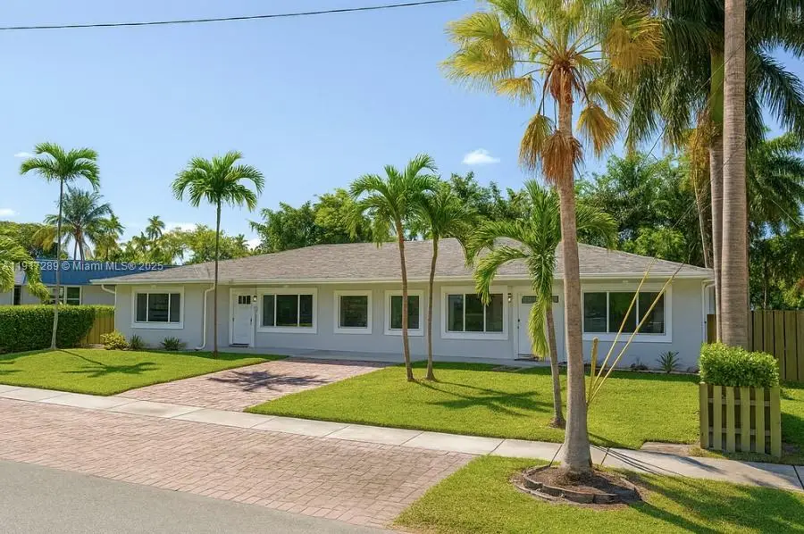 236 NE 1st St, Dania Beach, FL 33004 - Image #2