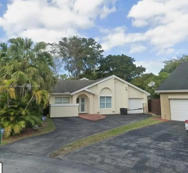 5110 SW 153rd Pl N, Miami, FL 33185
