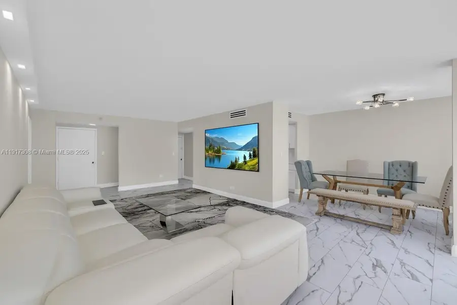 251 174th St #1414, Sunny Isles Beach, FL 33160 - Image #2