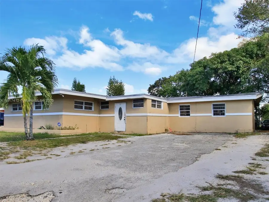 18701 NW 39th Ct, Miami Gardens, FL 33055 - Image #3