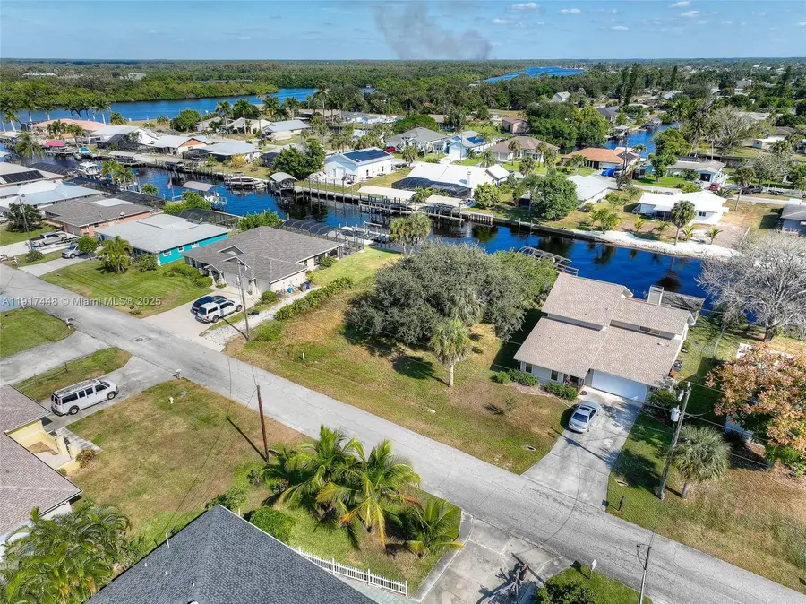 2232 Havana Ave, Fort Myers, FL 33905 - Image #3