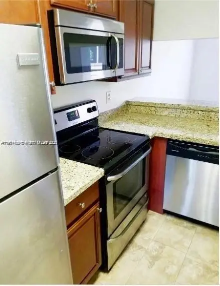 22102 Glenmoor Dr #102, West Palm Beach, FL 33409 - Image #2