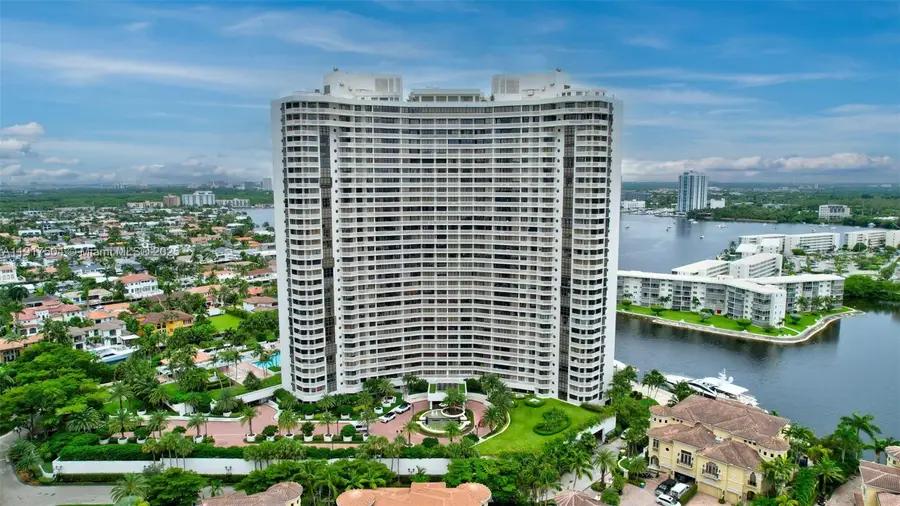 1000 W Island Blvd #602, Aventura, FL 33160 - Image #3