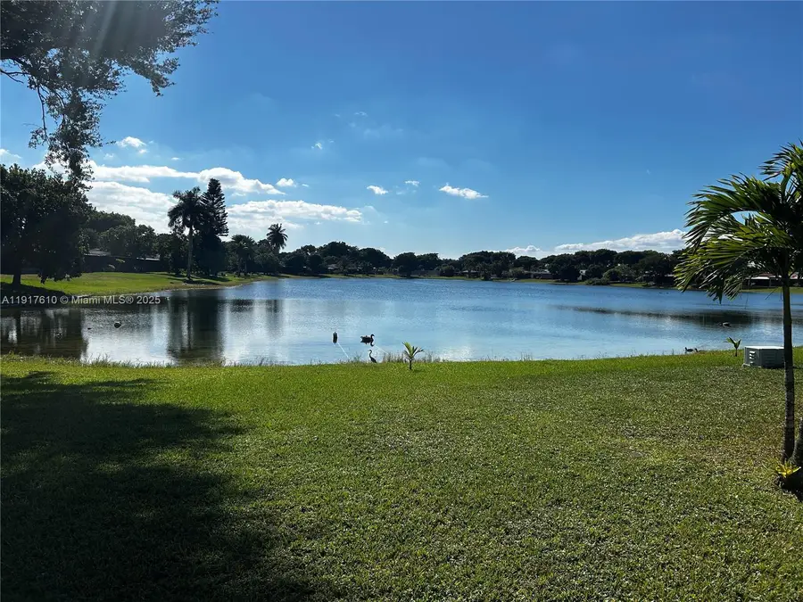 7320 Coldstream Dr, Hialeah, FL 33015 - Image #3