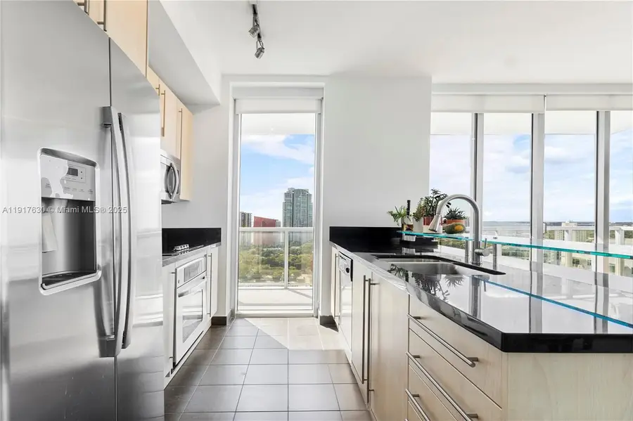 79 SW 12th St #2701-S, Miami, FL 33130 - Image #2