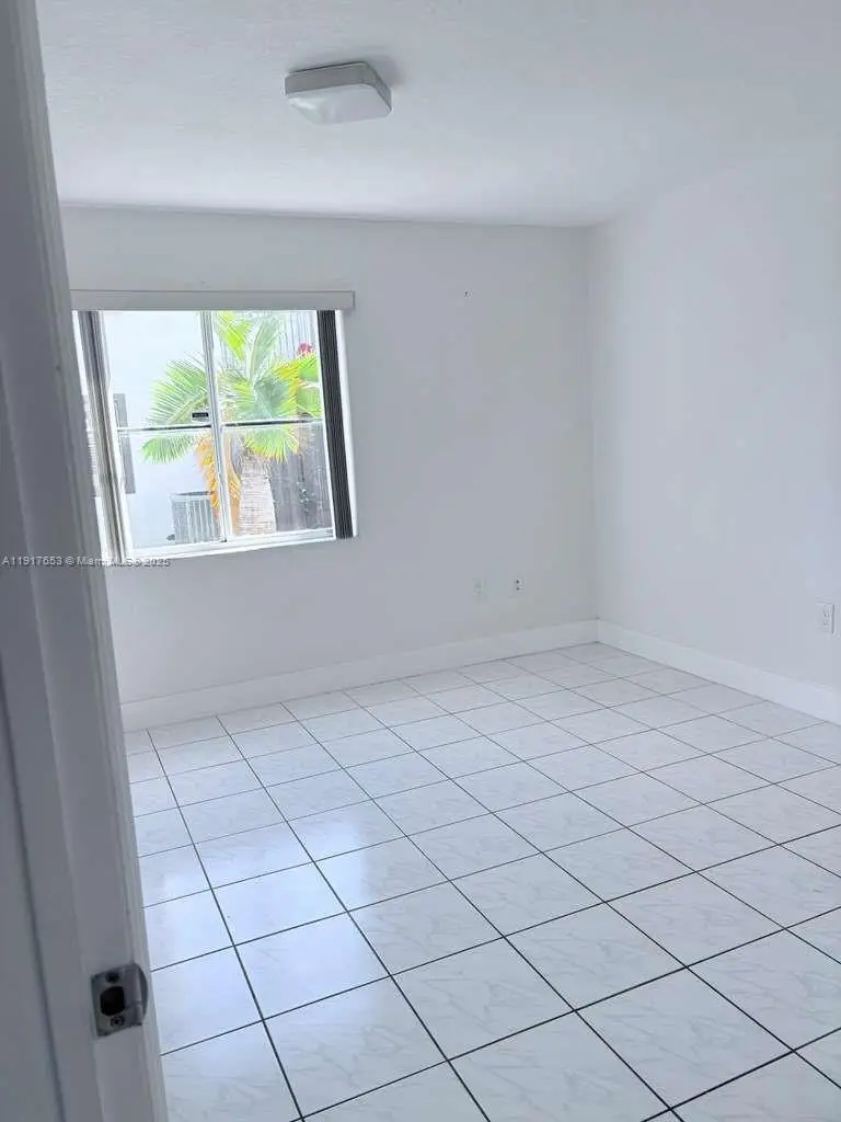 1175 NW 124th Pl #101, Miami, FL 33182 - Image #1