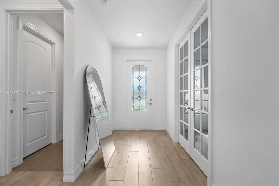 2715 Primrose Pl, Oakland Park, FL 33309 - Image #3