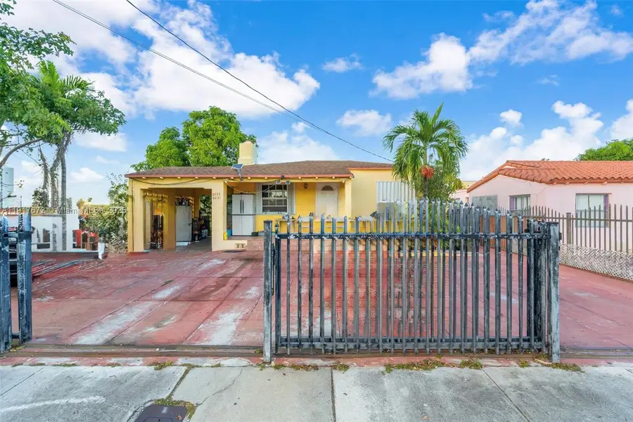 2029 NW 5th St, Miami, FL 33125 - Image #3