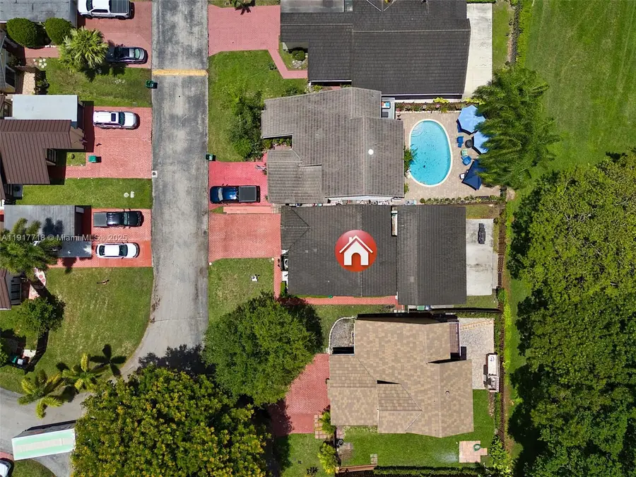 9517 SW 148th Ave Cir E, Miami, FL 33196 - Image #2